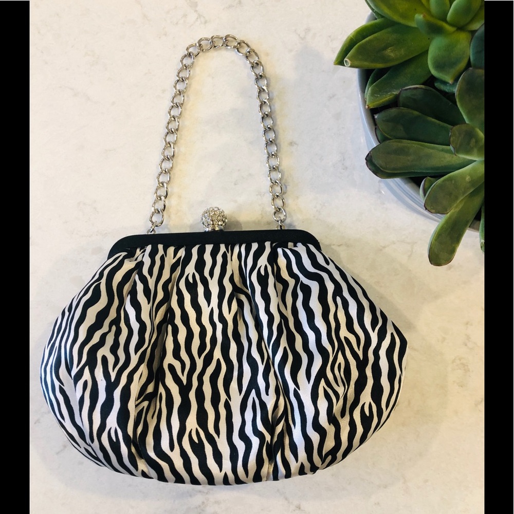 Menbur clutch mini purse black white stripe